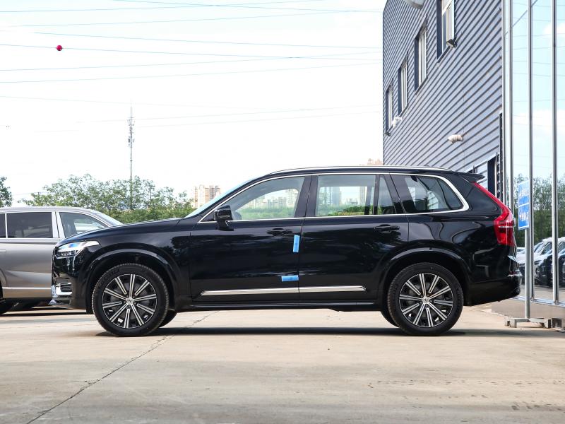 眉山沃尔沃XC90特价出售，最新报价47.2万！现车充足